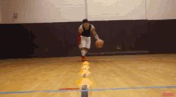 像呼吸一样自如运球！4个基础到高阶控球训练，新手老司机都适用