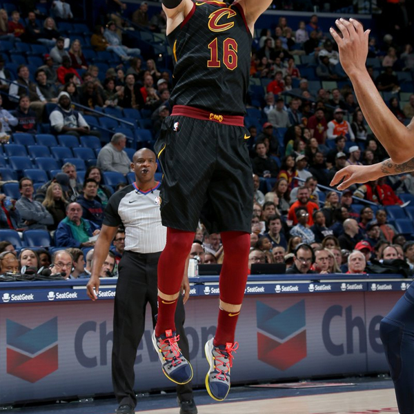 今日nba战靴,保罗加索尔战靴