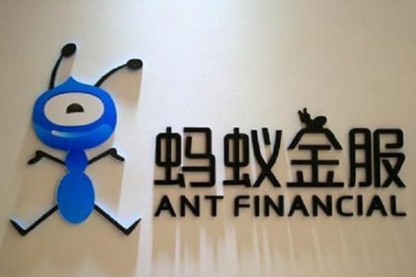 花呗上个月最低还款这个月分期还,花呗欠4000最低还款好还是分期好