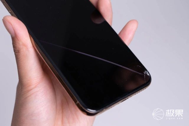 千元机换屏幕总成需要多少钱,千元手机维修