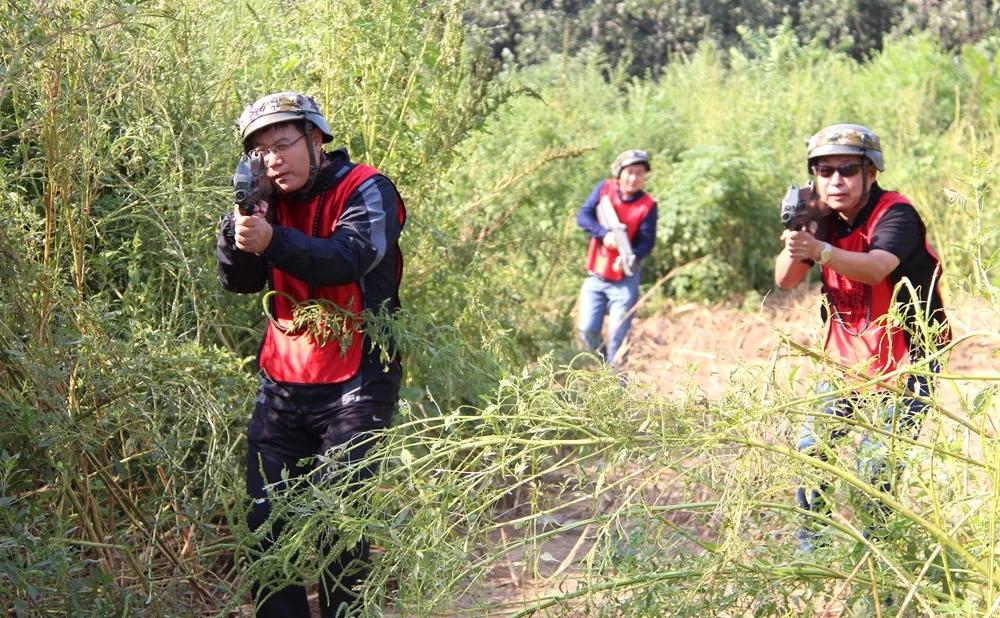 鐪熶汉cs鎴峰鎷撳睍璁粌鍥剧墖,鐪熶汉cs鎴峰鎷撳睍鍩硅