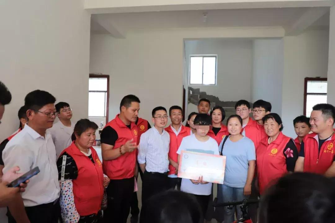 日行一善传递爱心,日行一善爱心传递视频