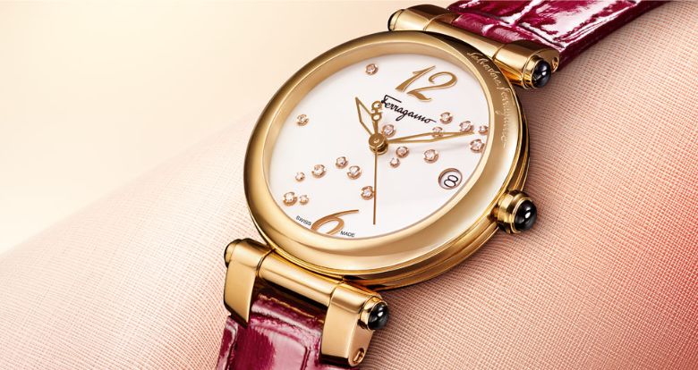 林允纪梵希代言,林允菲拉格慕香水