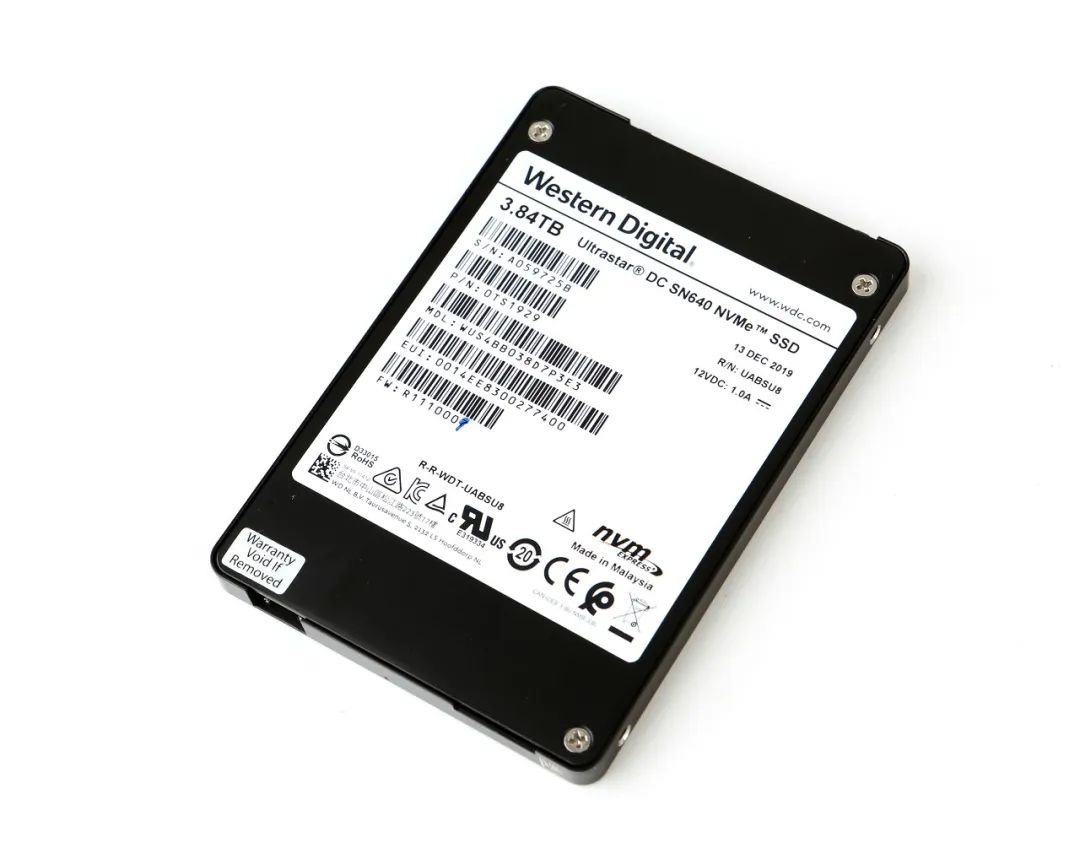 长得像奔驰卡车,长得像奔驰的卡车