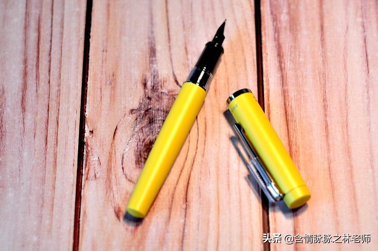 小学生初学毛笔怎么选,开学季的毛笔字