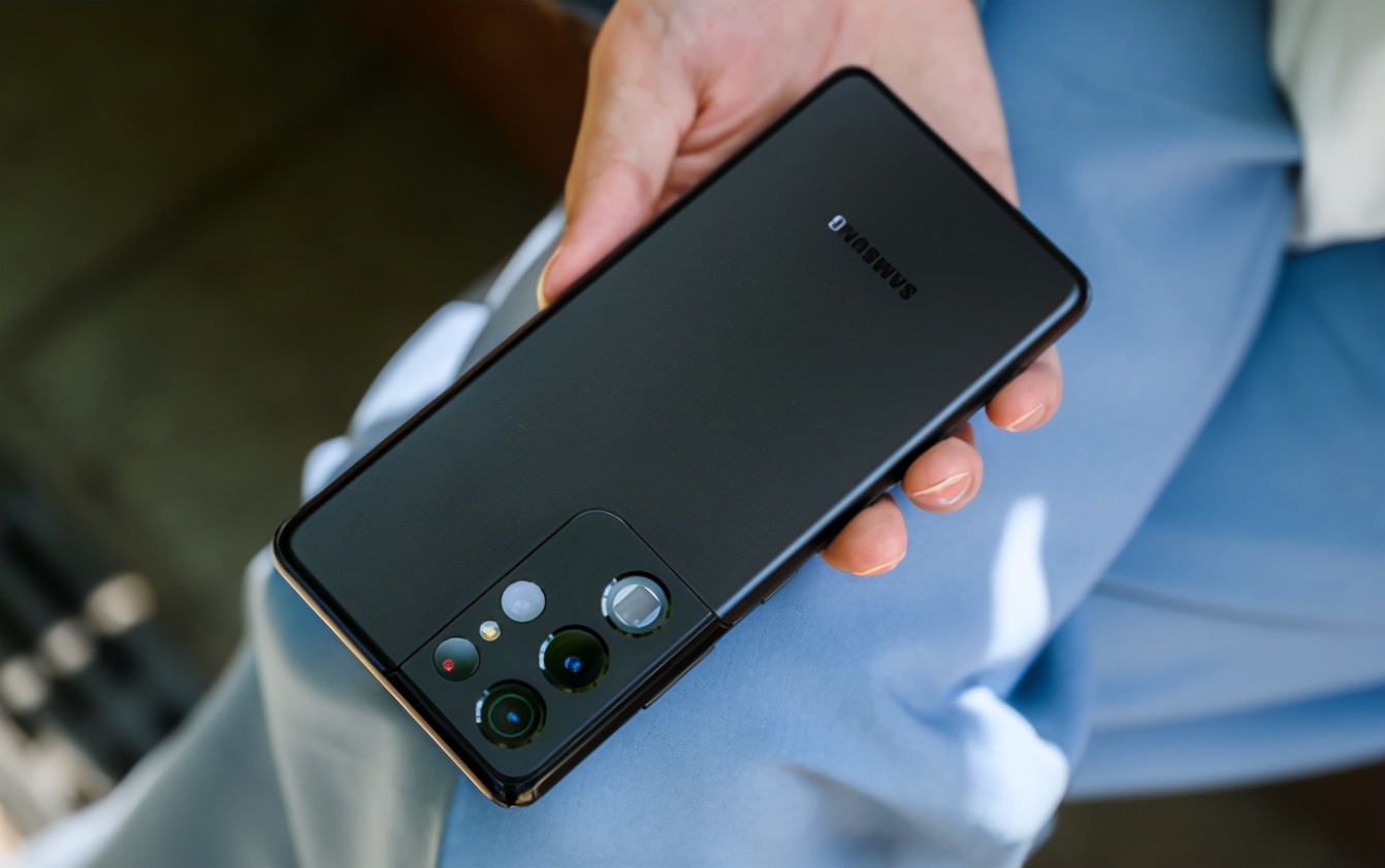 目前最值得入手的三款旗舰手机,4款目前口碑最好的旗舰手机推荐