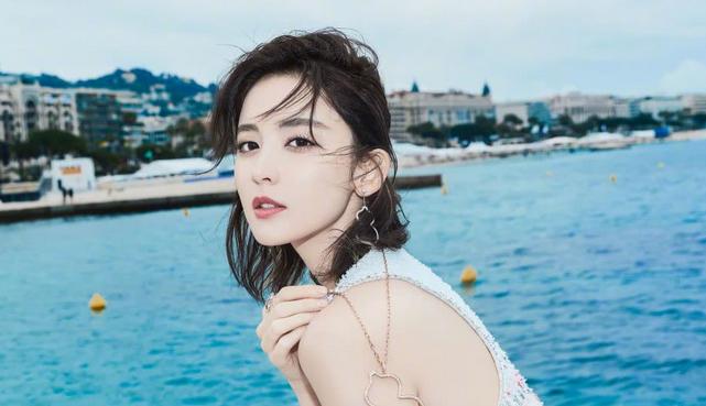 都是来自*疆新**的小仙女,到底谁的颜值最能打?