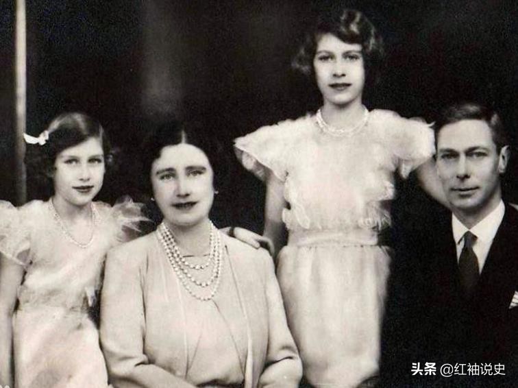 罗马假日女主角赫本照片,罗马假日中安妮公主原型