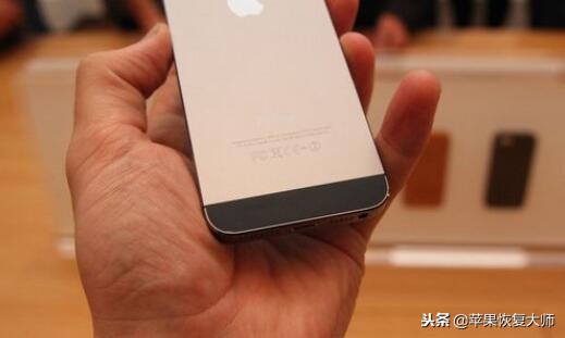 新买的iphone怎么知道是不是翻新机,怎么看自己买的iphone是不是翻新机