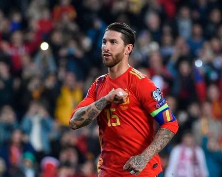 拉莫斯绝平贝尔反超,拉莫斯1516赛季红牌集锦