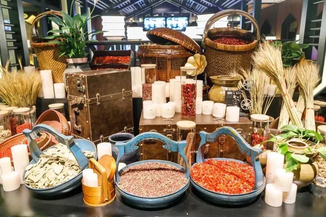 天津新开的奇葩火锅店，毛肚不好吃还能退货！