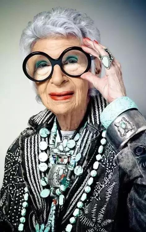 80岁的时尚潮流老奶奶 (88岁时尚老奶奶)