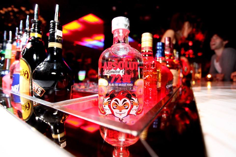 在工体酒吧花最少的钱,在夜店工作心酸