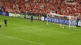 中超史上最强外援，专门碾压后卫，欧冠绝杀拜仁的非洲足球先生