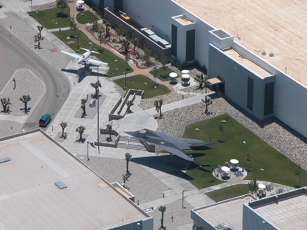 美国臭鼬工厂7马赫无人机,美国军工先进战机