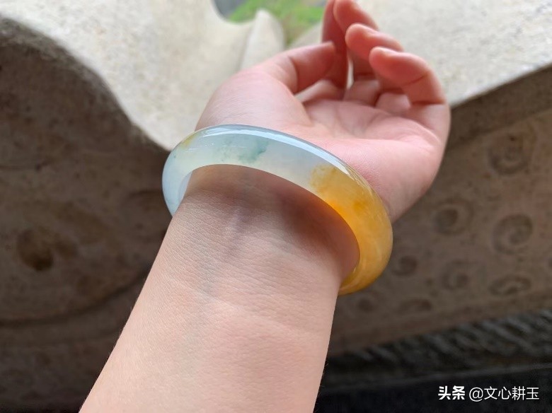 世界上最昂贵的宝石之一——欧泊