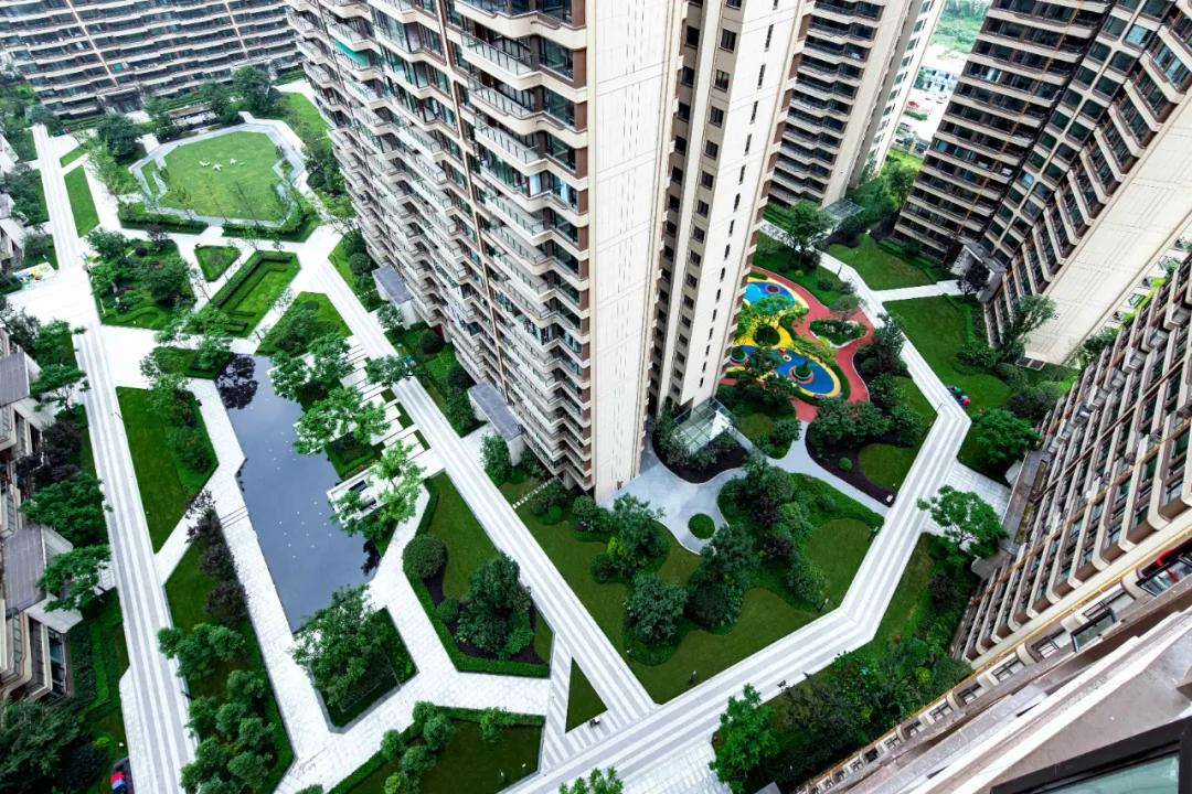 蓝光长岛国际精装房评测,蓝光长岛国际社区自住