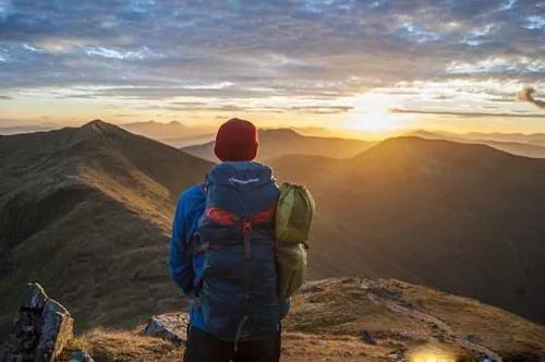 户外迷路怎么办?记住这6点,关键时刻能救命