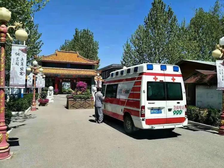 北京独门独院小四合院出售,北京四合院单身公寓