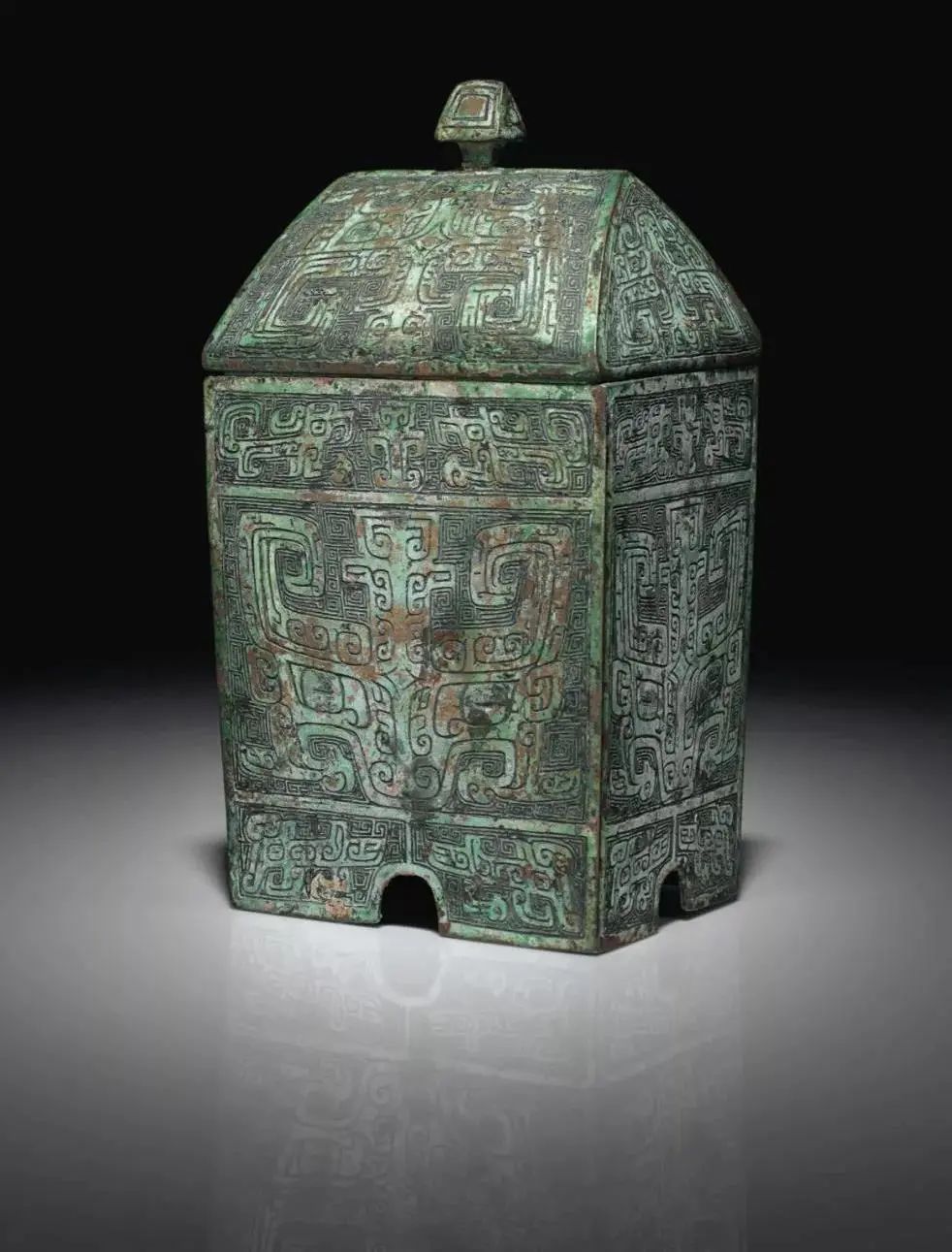 商代鸟兽纹觥,纽约战报