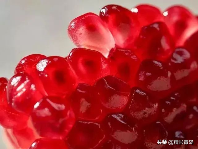 突尼斯软籽石榴真的是很甜很甜,突尼斯软籽石榴口感细腻好吃到爆