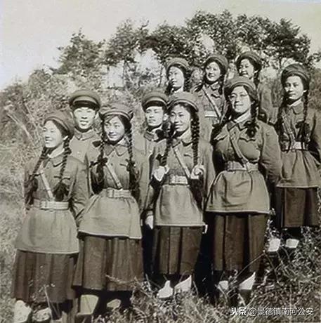 军队文工团礼服服装,文工团演出服