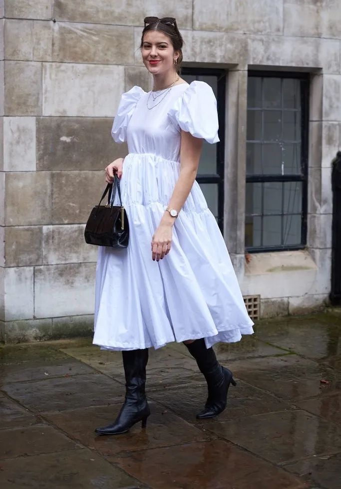 矮个子穿娃娃裙,穿娃娃裙适合扎的发型