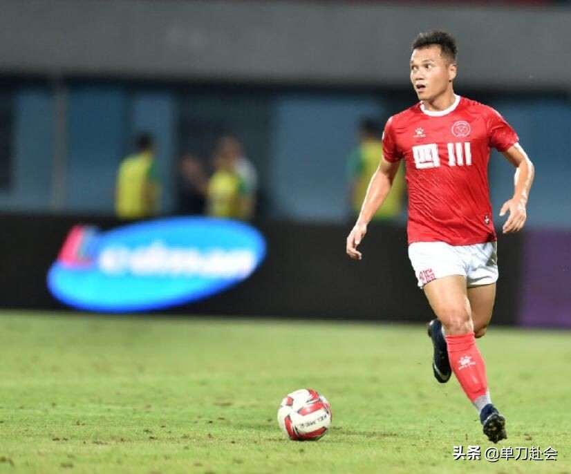 人走茶凉！中甲队解散89天后，豪华大巴车被拍卖，原价超100万！