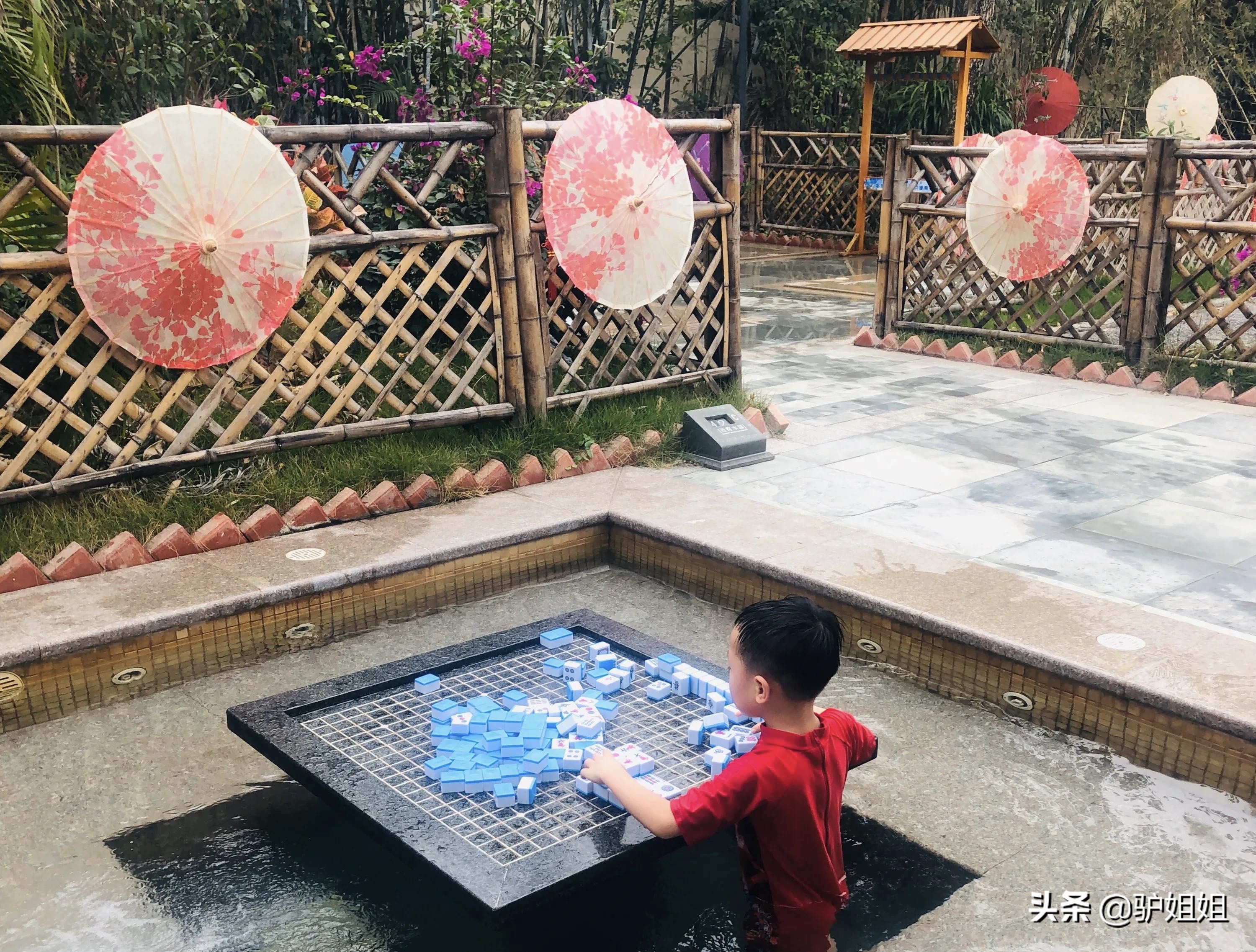 海泉湾，一对母女非常时期的避风港，泡温泉赏美景堪比世外桃源