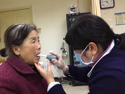 李香琴去世享年90岁,李香琴生病住院