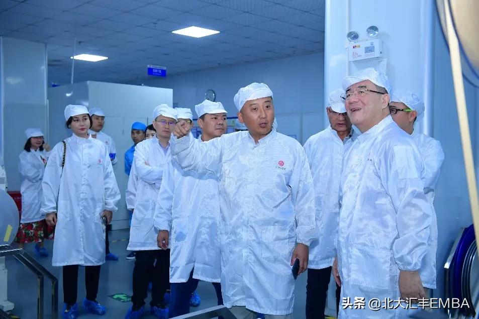 北大汇丰金融硕士导师海闻,北大汇丰商学院海闻