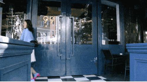 Lima杨紫崔雪莉，全世界都在撞衫……这件毛衣大概是有毒？