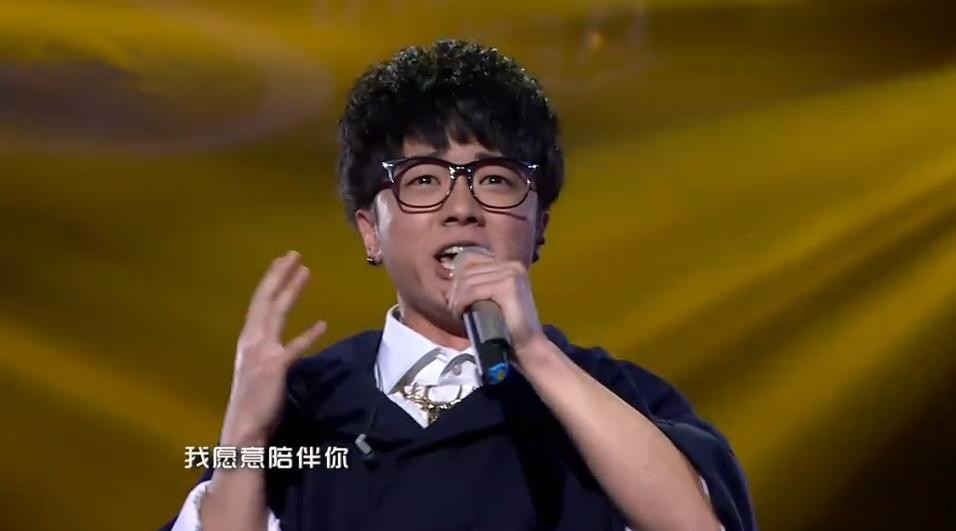 “单纯”人设翻车？华晨宇被曝整容植发，未来口碑又该何去何从？