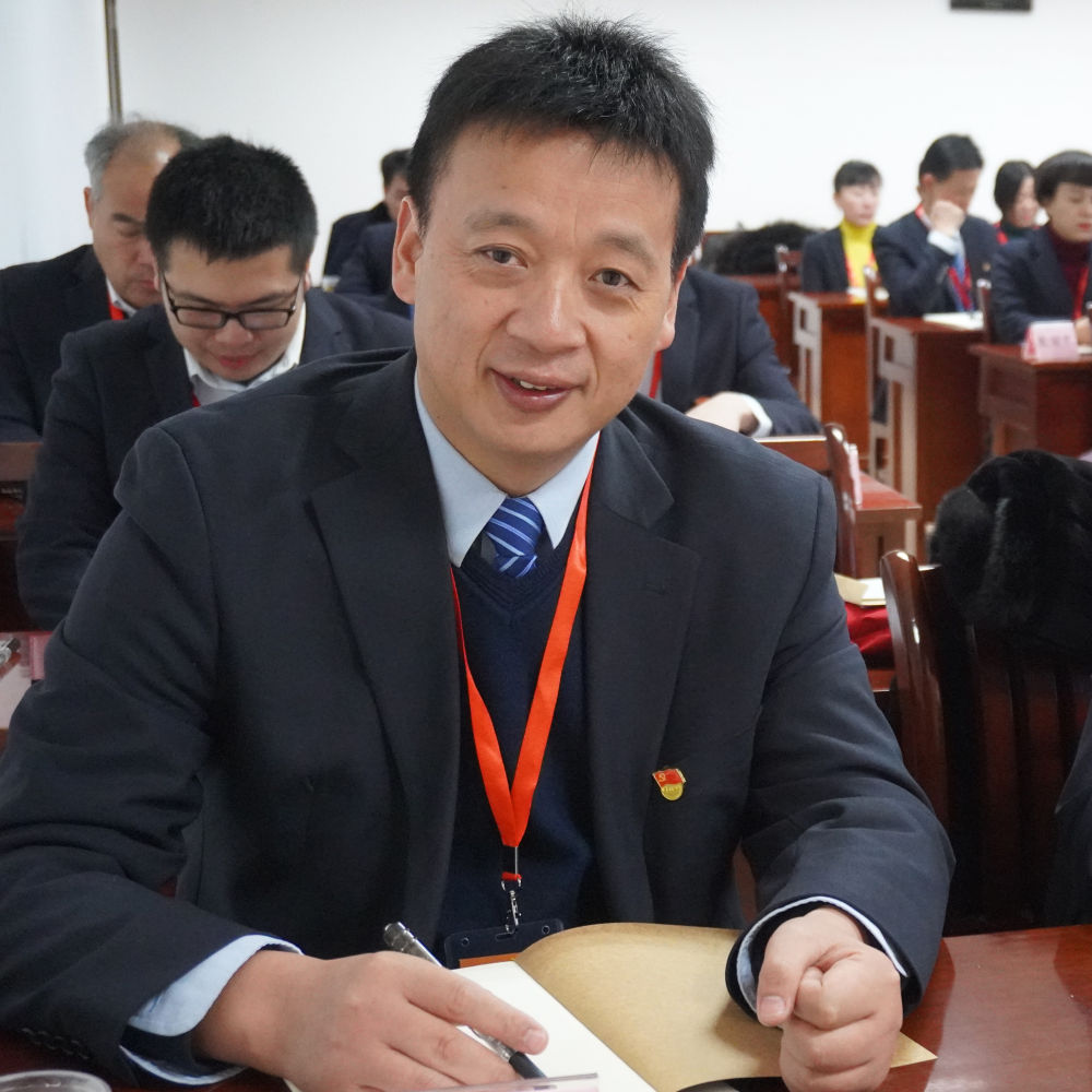 抗击疫情风雨无阻我们在行动,抗击疫情风雨无阻向前行