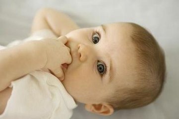 3岁宝宝喝配方奶粉好还是鲜奶好,3岁宝宝喝纯牛奶还是配方奶粉好