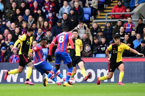 丁丁英超首次头球破门,丁丁和范戴克谁厉害