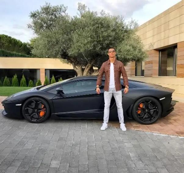 足球与车,汽车与足球游戏