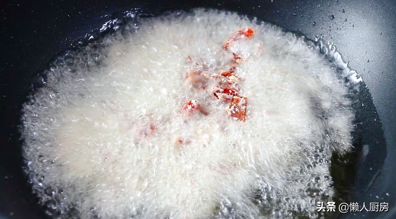 辣椒裹上面炒一下怎么做,面酱炸辣椒做法