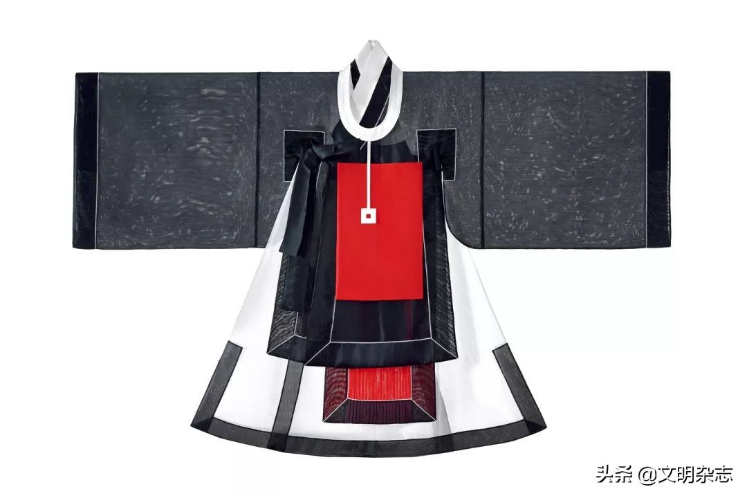 近20年韩国服饰风格,一衣带水服装