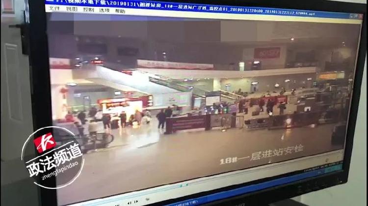 男子带鸟进站被拒后续,男子带鸟进站闯安检