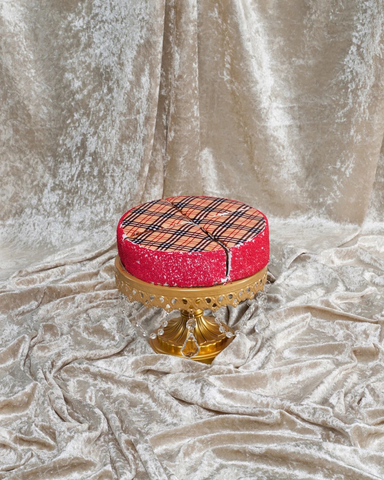 用地缘政治来思考东欧仿货流行学