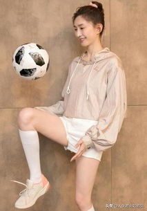 迪丽热巴杨颖踢足球,女明星杨颖排第几名