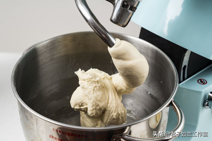 哪种高筋面粉做面包好,哪个牌子的高筋面粉做面包好吃