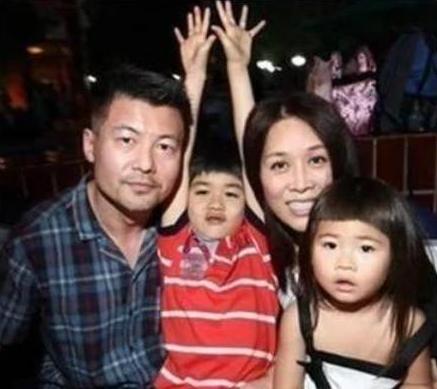 那英高峰情史,那英与高峰哪年分手