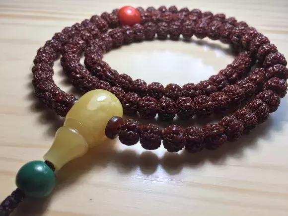 盘手串玩什么最好,什么手串盘对人最好