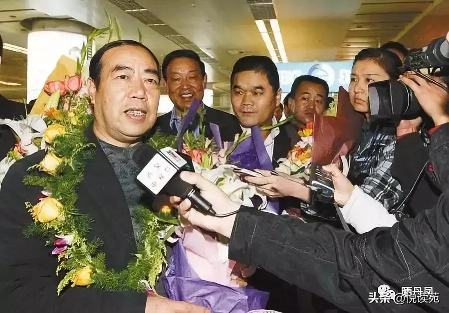 丹凤晒晒：从此不再见名人