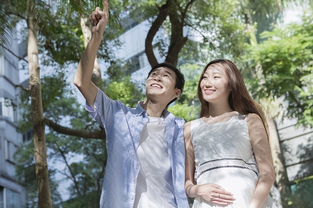 吵架导致羊水破，还好有一个宠溺和爱护我的老公，分娩这关这样过