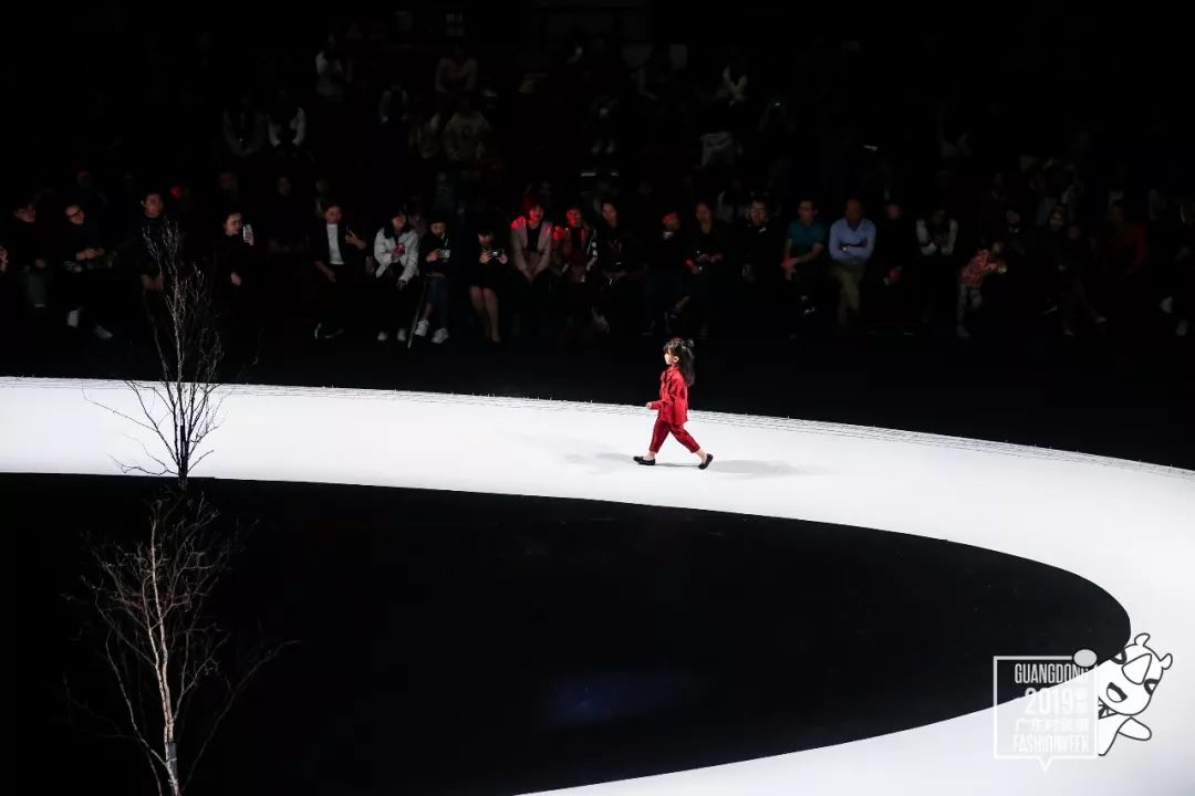 “新秀王”童装联合大秀首秀广东时装周，开启时尚创意产业“培训+”新模式