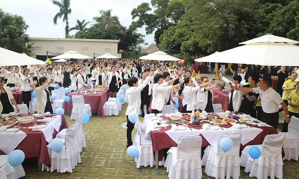 巨邦美容导师招聘信息,巨邦美导一个月有多少工资