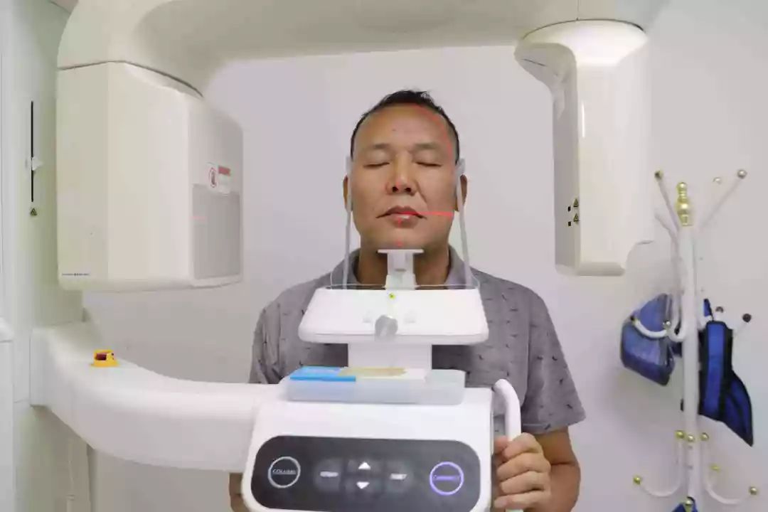 种牙去正规医院好还是口腔医院好,西安哪家医院种牙经济实惠便宜